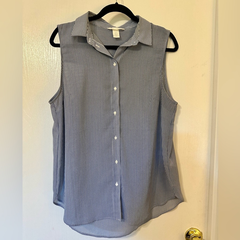 H&M sleeveless navy and white striped button up blouse. Size 12